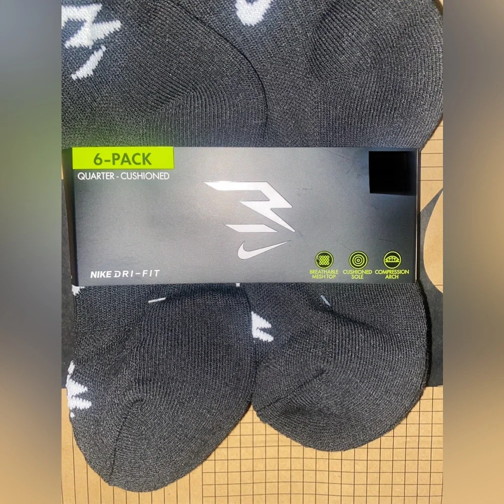 Boys Nike socks black athletic training